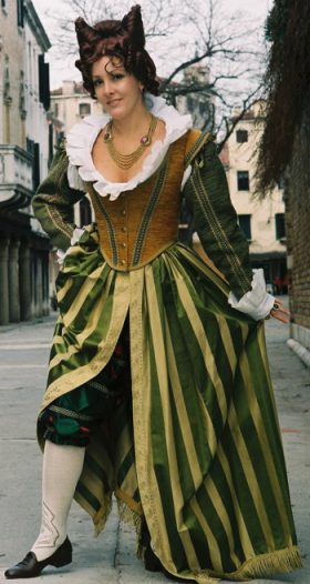 cd524 Cortigiana verde tg: 42